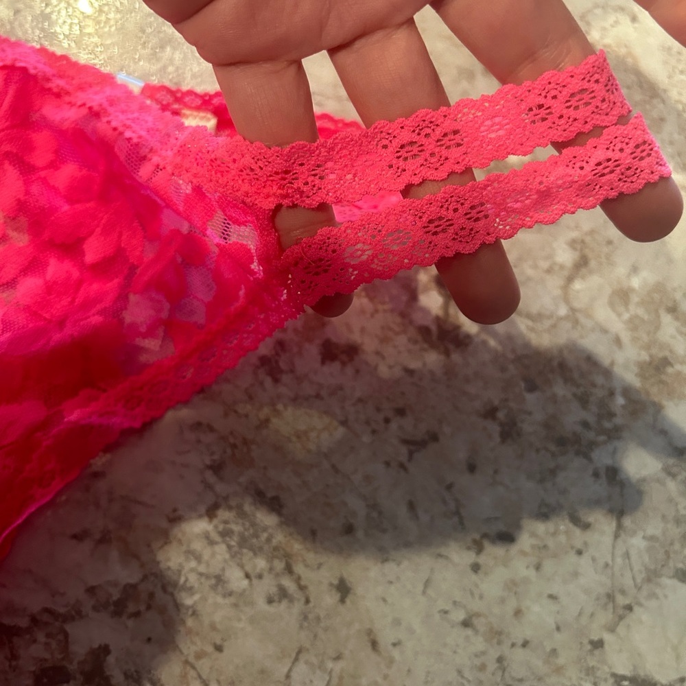 VS PINK Double Strap Thong Panty Lace Floral Large NWT Hot Pink - Picture 3 of 7